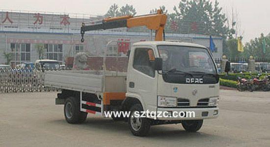 東風(fēng)金霸隨車起重運輸車圖片