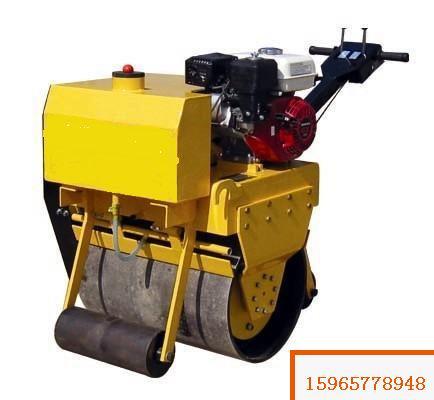 本田百力通手扶單輪壓路機(jī)圖片