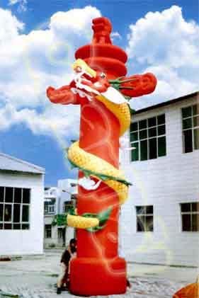 供應(yīng)鯉魚(yú)戲柱 廠家直銷(xiāo)*開(kāi)業(yè)鯉魚(yú)戲柱 *開(kāi)盤(pán)開(kāi)業(yè)慶典充氣立柱鯉魚(yú)戲柱