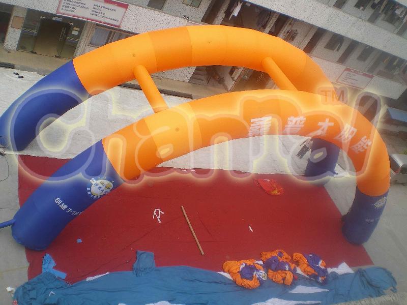 供應(yīng)充氣海浪雙龍雙拱門(mén)