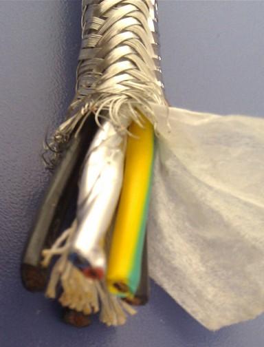 拖鏈柔軟坦克鏈電纜廠家型號(hào)*報(bào)價(jià)拖鏈坦克鏈電纜/拖鏈柔軟電纜