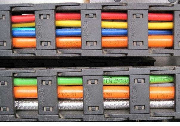 供應(yīng)TRVVSP超柔軟對(duì)絞信號(hào)控制拖鏈電纜