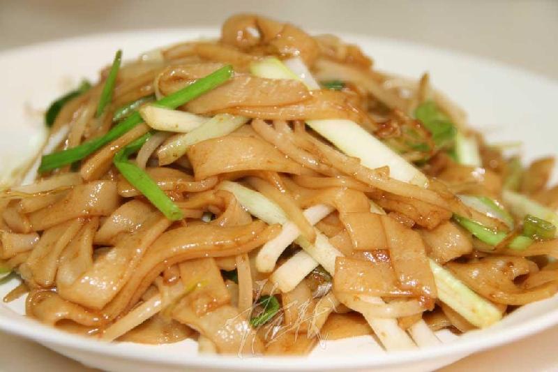 供應(yīng)河粉機(jī)價(jià)格全自動(dòng)河粉機(jī)河粉機(jī)山東多功能河粉機(jī)山東濟(jì)南河粉機(jī)圖