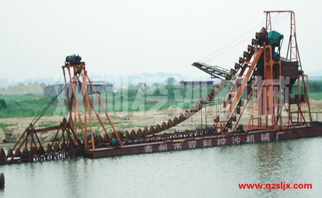 供應(yīng)挖沙船淘金船磁選機(jī)抽沙船