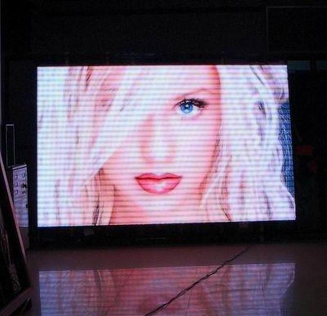 供應室內P5全彩表貼屏