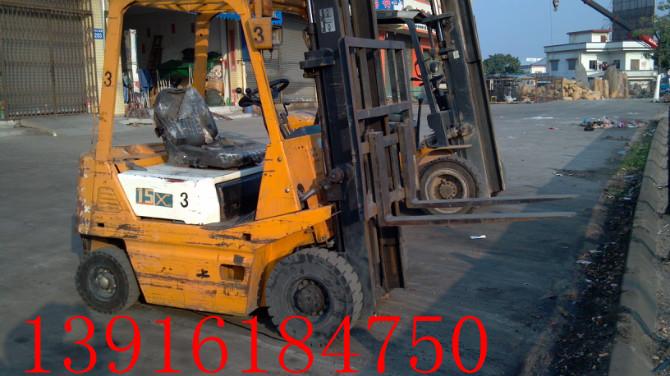 供應(yīng)上海靜安區(qū)吊車出租/16噸汽車吊租賃