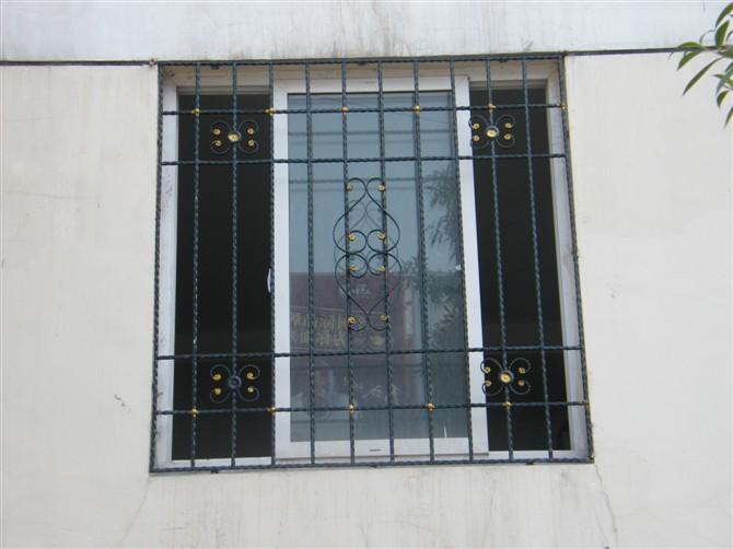 供應(yīng)防盜窗，新型防盜窗，豪華防盜窗，*防盜窗，別墅防盜窗