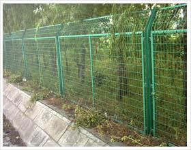 供應(yīng)圍欄，小區(qū)圍欄，小區(qū)護欄，工程圍欄，工廠圍欄，工廠護欄