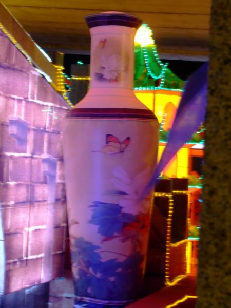 供應燈光花瓶氣模，仿真氣模生產(chǎn)，廣告氣模制作