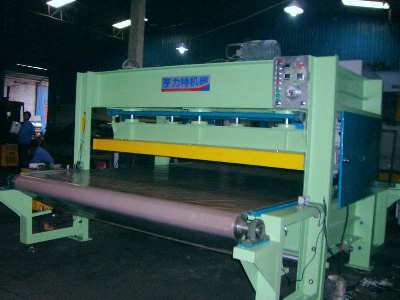 供應(yīng)廠家單層50噸液壓帶輸送線熱壓機(jī)