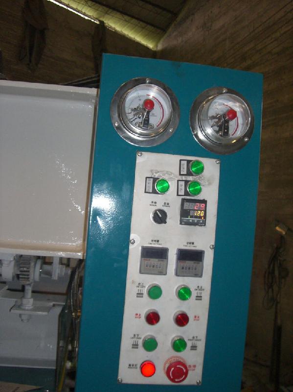 供應(yīng)訂做一層兩段60噸液壓熱壓機