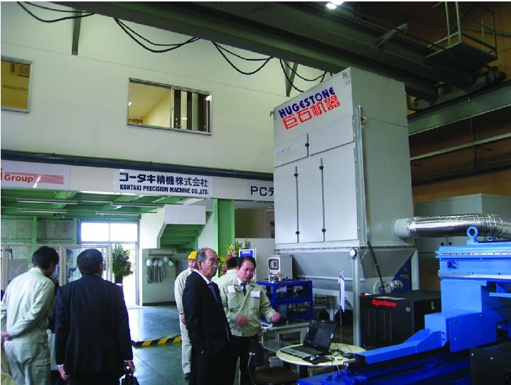 供應(yīng)除塵器吸塵器中的戰(zhàn)斗機