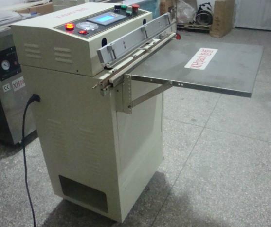 高品質(zhì)電動外抽真空包裝機(jī)圖片