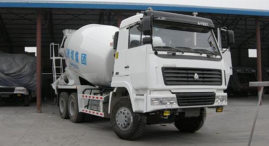 供應福田攪拌車斯太爾攪拌車北奔攪拌車湖北程力專氣直銷