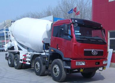 供應(yīng)4立方北奔水泥攪拌車廠家供應(yīng)商最小的水泥攪拌車