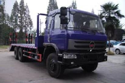 供應(yīng)性能*的挖機平板運輸車