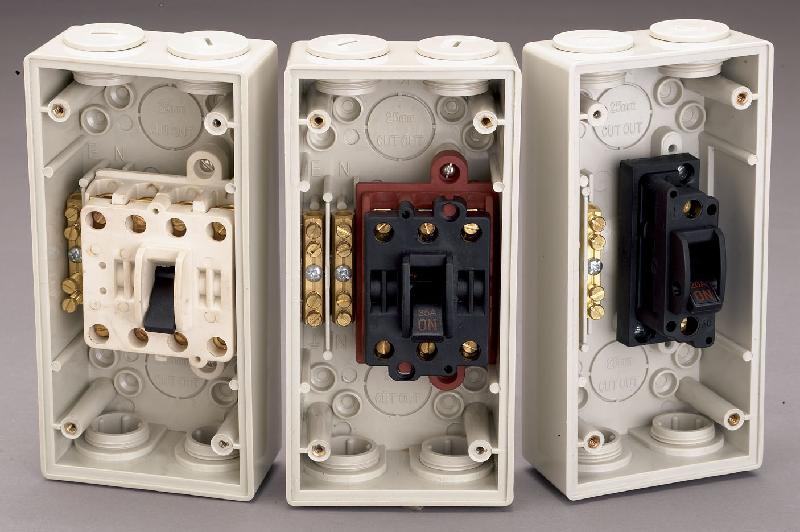 供應(yīng)1P/35A隔離開關(guān)/35A 250V防水隔離開關(guān)盒