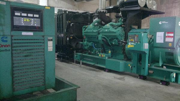 供應(yīng)康明斯發(fā)電機(jī)上柴發(fā)電機(jī)