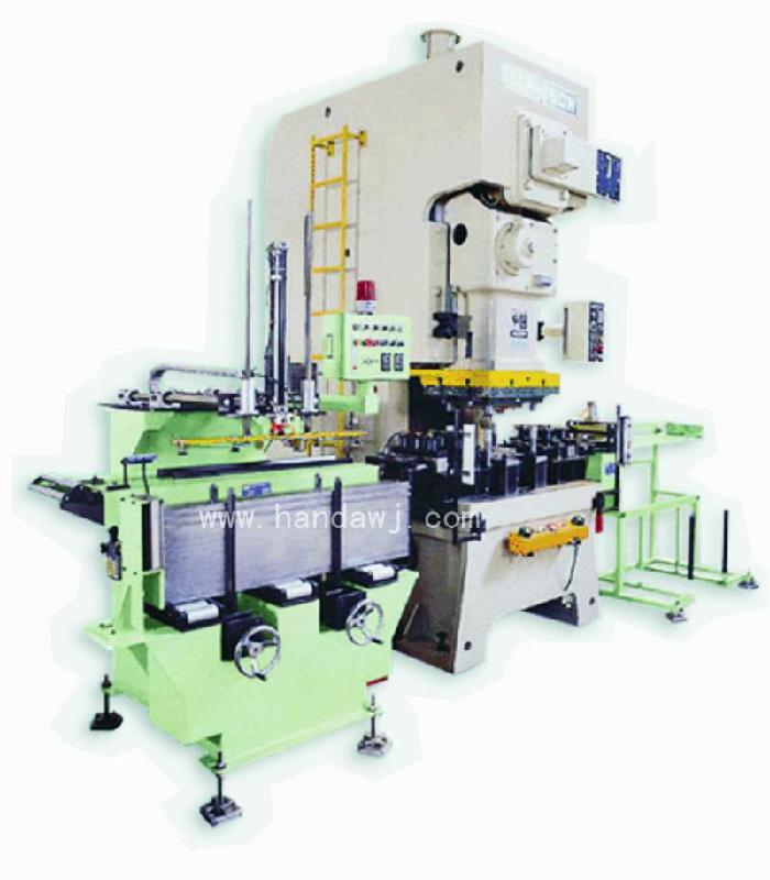 華中地區(qū)單臺(tái)沖床多工程機(jī)械手供應(yīng)圖片