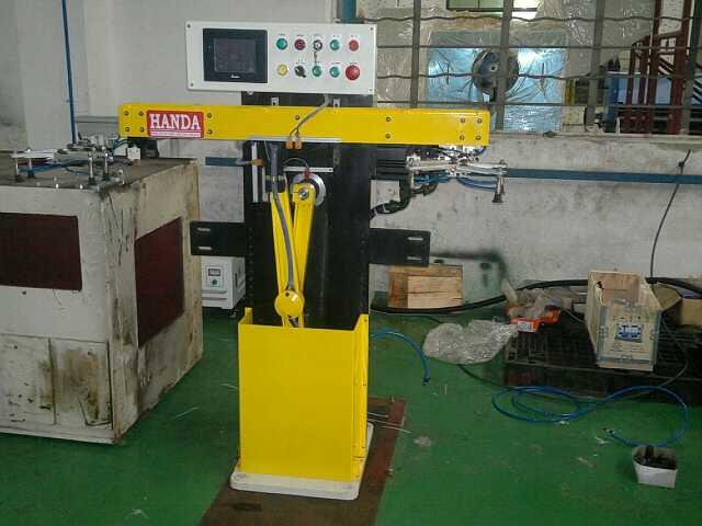 供應(yīng)獨(dú)立工位機(jī)械手圖片