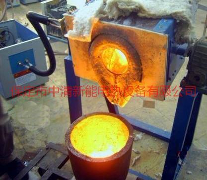 河北可控硅中頻熔煉爐圖片