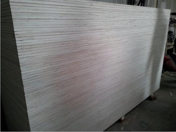 供應(yīng)模切板e(cuò) 15.0mm全楊木芯素板