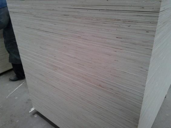 供應(yīng)刀模板ae 漂白楊木面楊木芯15.5mm