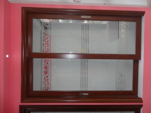 湖北武漢彩鋁門窗經(jīng)銷商圖片