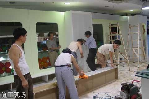 供應(yīng)鄭州店面裝修做柜臺吊頂門頭發(fā)光字