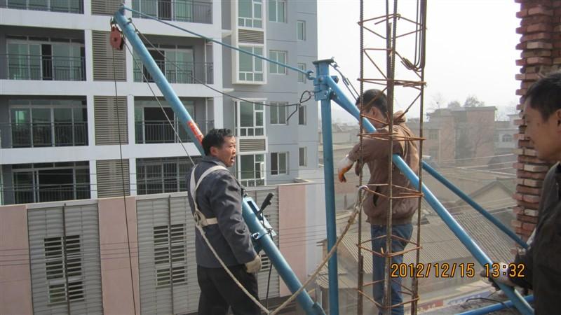 供應(yīng)各種建房小吊機便移式升降機扒桿吊