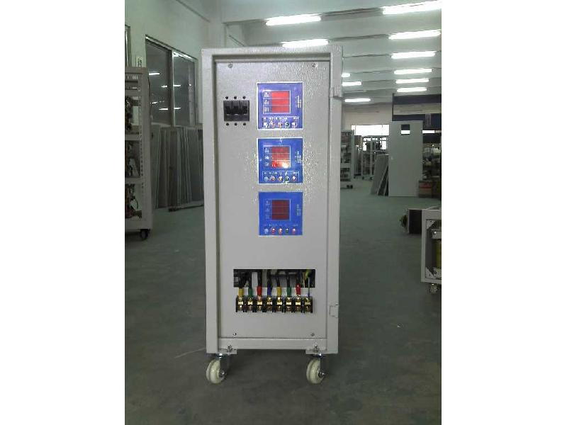 綠色節(jié)能無觸點(diǎn)穩(wěn)壓器圖片