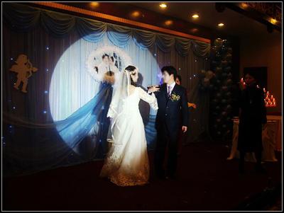 供應(yīng)成都追光燈出租成都燈光出租