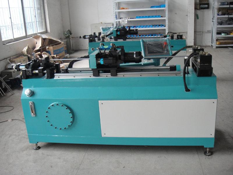 供應(yīng)臨沂數(shù)控銅管沖孔翻邊機(jī)