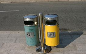 供應(yīng)洪盟垃圾桶制作北京洪盟制作垃圾桶