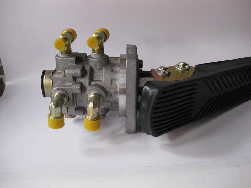 供應(yīng)黑龍江剎車總泵的供應(yīng)商電話