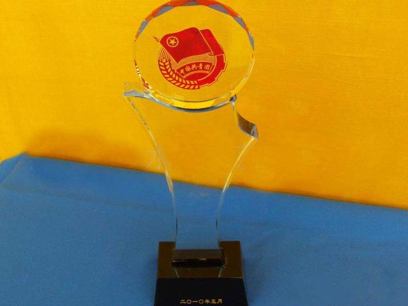 供應定做水晶工藝品同學聚會紀念品