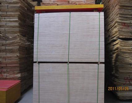 供應(yīng)四川建筑模板生產(chǎn)廠家