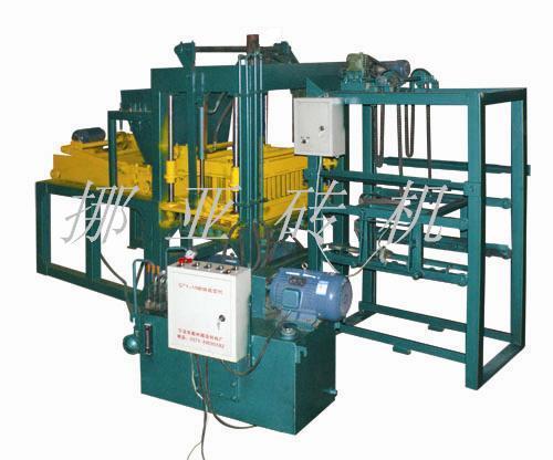 浙江臺(tái)州液壓免燒水泥磚機(jī)5-12圖片