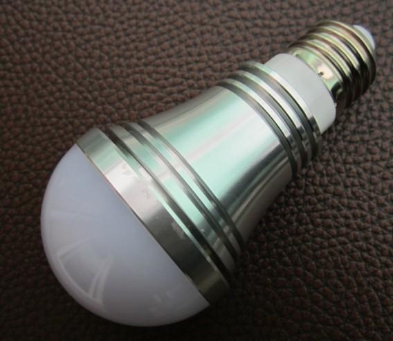 供應(yīng)5W/LED球泡