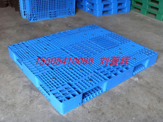 供應(yīng)內(nèi)蒙塑料托盤/制藥塑料托盤廠家/內(nèi)蒙古塑料托盤