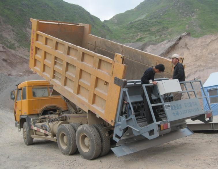供應(yīng)陜西萬里車載式碎石撒布機(jī)全國直銷