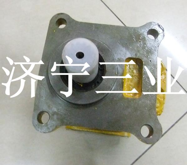 供應(yīng)山推推土機(jī)SD22轉(zhuǎn)向泵10Y-76-11000