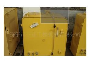 供應(yīng)小松挖掘機(jī)PC220-7液壓油箱原廠
