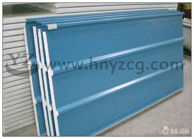 平樂彩鋼夾芯板圖片