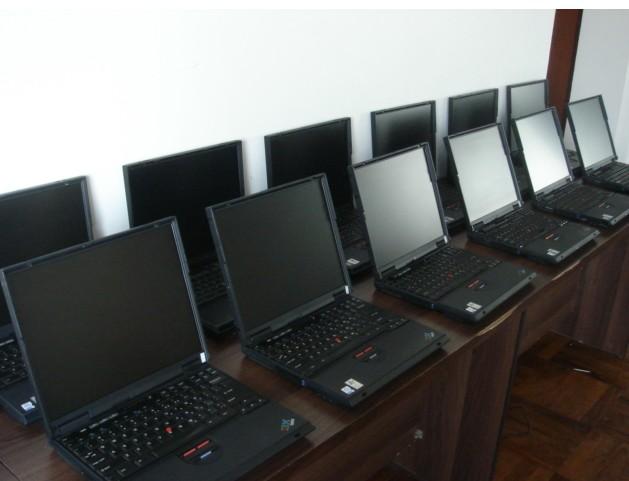 供應(yīng)成都餐椅回收電話圖片