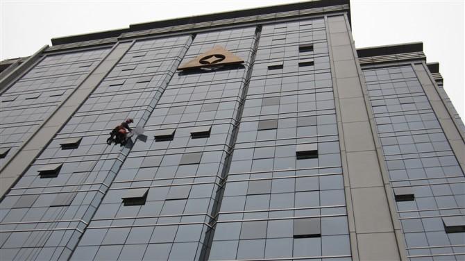 承攬各類外墻拆除 裝修前拆除 外墻拆除工程 瓷磚拆除