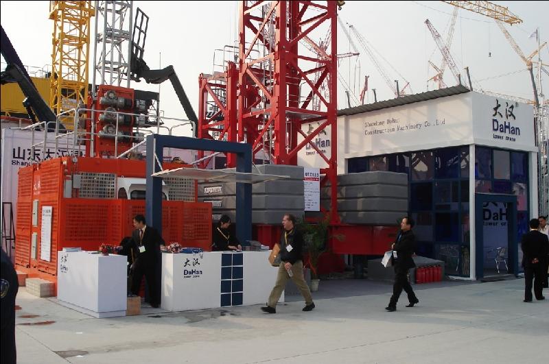 大漢施工升降機圖片