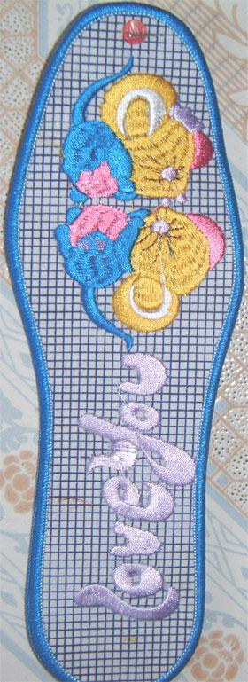 供應(yīng)湖南繡花鞋墊新品推介