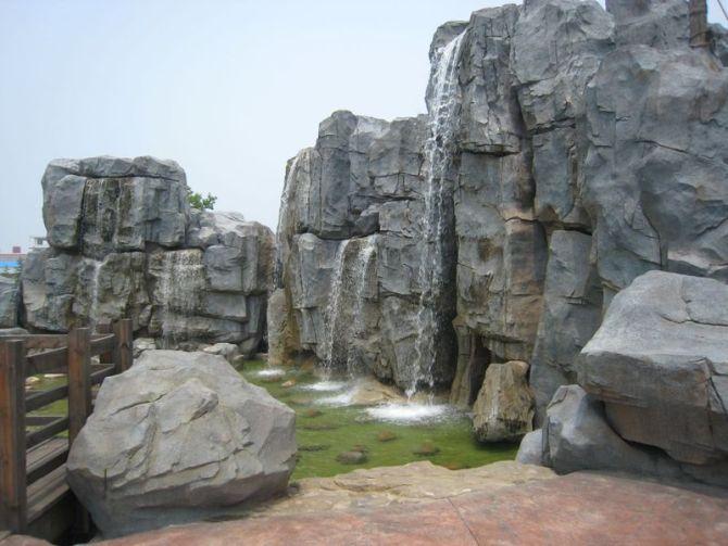 供應(yīng)山東別墅假山塑石雕塑