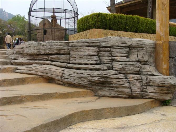 供應(yīng)山東別墅假山塑石雕塑